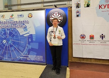 Амурчанка завоевала «бронзу» на соревнованиях по дартсу в Тюмени