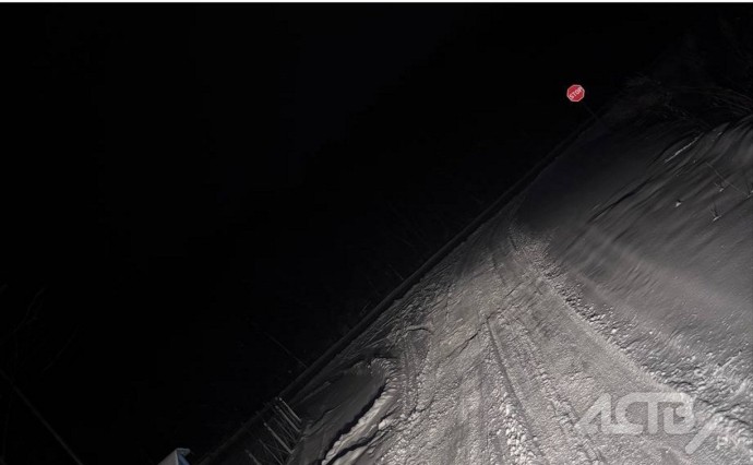 "Не видно, куда поворачивать": поворот к СНТ на Охотской трассе остался без освещения