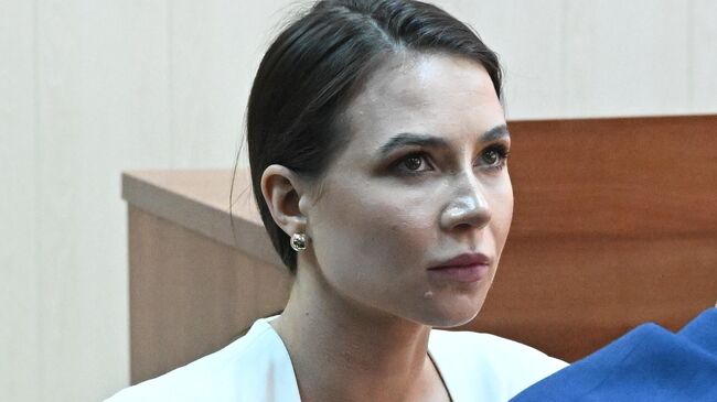 Суд продлил домашний арест блогеру Лерчек