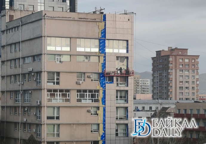 В городе Бурятии ремонтируют фасады четырёх домов