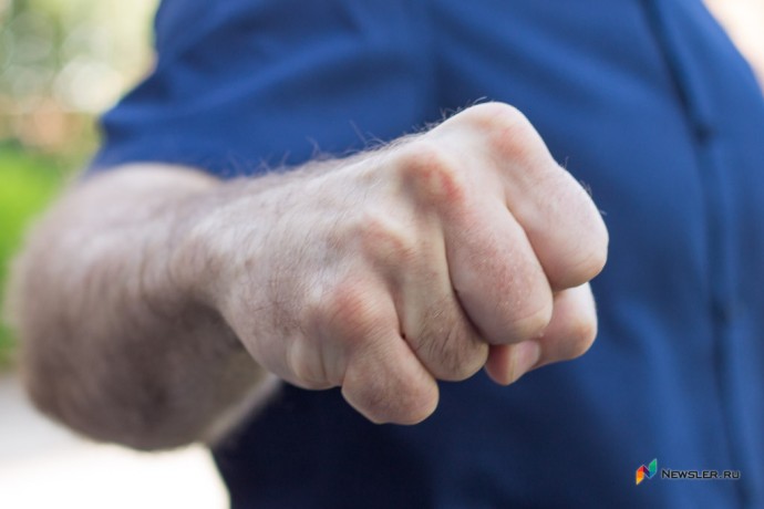 В Кирове за утро хулиганы успели избить и женщину, и мужчину