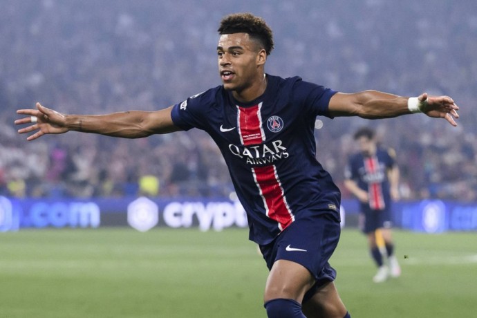 Дуэ стал обладателем награды Golden Boy лучшему молодому футболисту года в Европе Дуэ стал обладателем награды Golden Boy лучшему молодому футболисту года в Европе