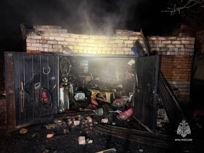 В Башкирии в кирпичном гараже обнаружен погибший мужчина В Башкирии в кирпичном гараже обнаружен погибший мужчина