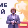 Ирина Потехина вместе с Алексеем Корабельниковым наградила победителей проекта «Твой бюджет в школах - 2025»