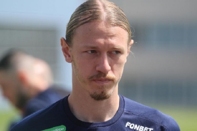 Бывшая жена Сафонова потребовала от футболиста ещё 6 млн рублей