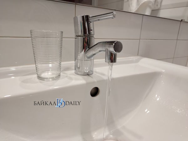 Воду в Улан-Удэ разрешили пить прямо из-под крана Воду в Улан-Удэ разрешили пить прямо из-под крана