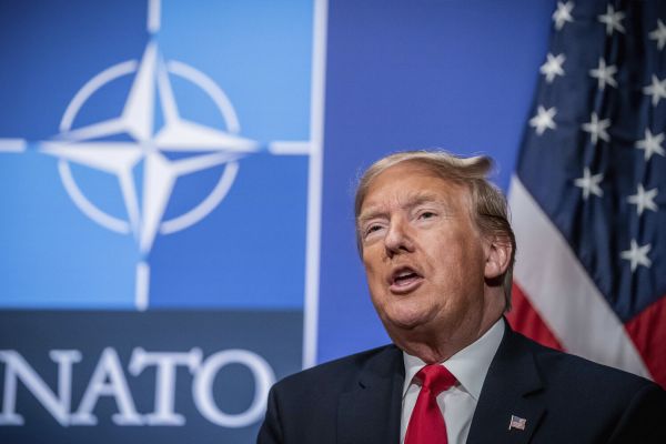 Трамп: НАТО фактически ведет войну с Россией