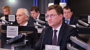 Александр Новак провёл совещание по ситуации на рынке нефти и газа