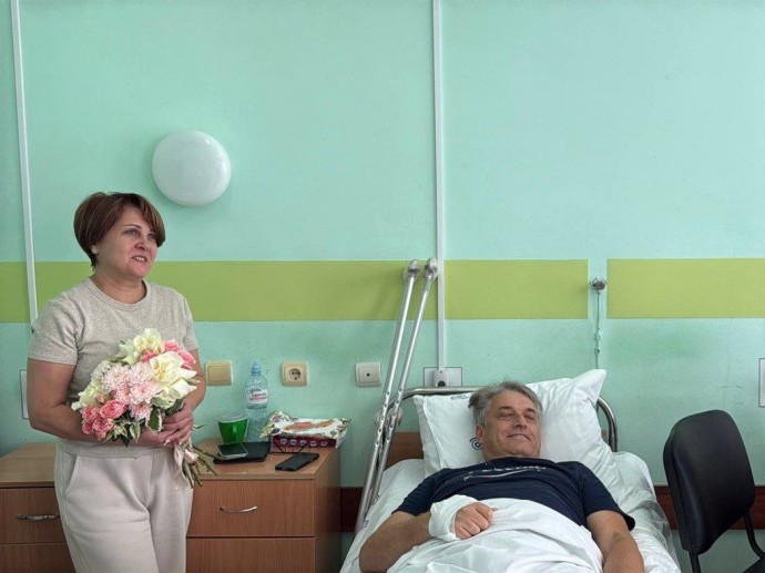 Белгородский губернатор навестил пострадавших от ударов ВСУ в больнице