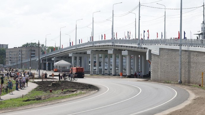 Движение по путепроводу через железную дорогу в Узловой открыли на месяц раньше срока
