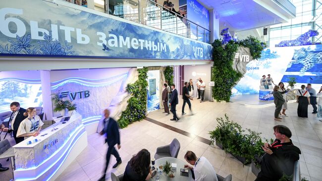 "Аэрофлот" на ВЭФ представил "винное казино"