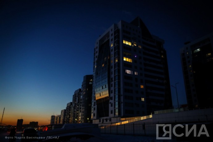 Пока в Якутии была ночь: форум ЕАЭС, пожар на киностудии в Баку, снег в пустыне