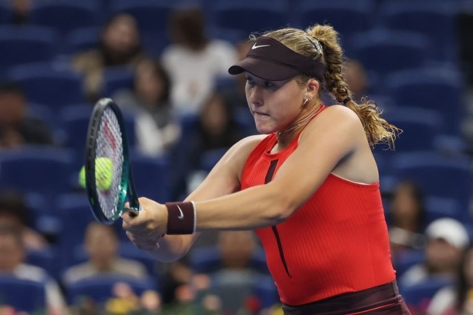 Мирра Андреева осталась седьмой в Чемпионской гонке WTA после поражения Паолини в Ухане Мирра Андреева осталась седьмой в Чемпионской гонке WTA после поражения Паолини в Ухане