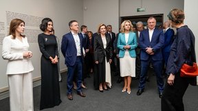 Татьяна Голикова и помощник Президента Республики Узбекистан Саида Мирзиёева открыли выставку «Свет между мирами»