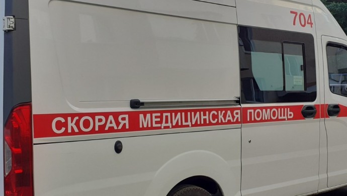 В Башкирии 21-летний работник получил тяжелую травму на заводе