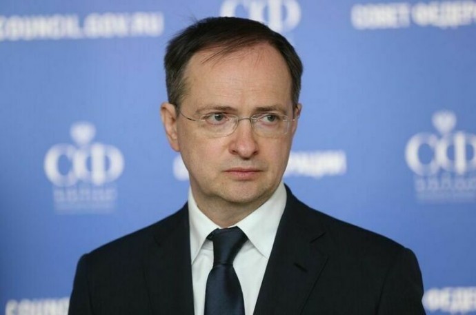 Мединский: Россияне требуют ударить «Орешником» по Киеву и Львову