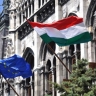 На здании парламента Венгрии снова появится флаг ЕС, но украинского пока не будет