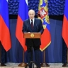 Путин наградил учителей Героев специальной военной операции