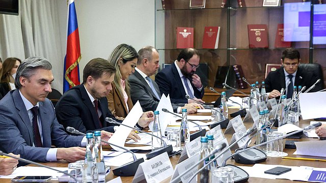 На заседании Комитета по информационной политике, информационным технологиям и связи был рассмотрен проект федерального бюджета