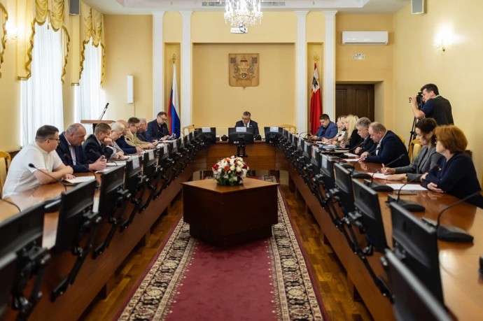 Глава Смоленска провёл очередной штаб по подготовке к отопительному сезону