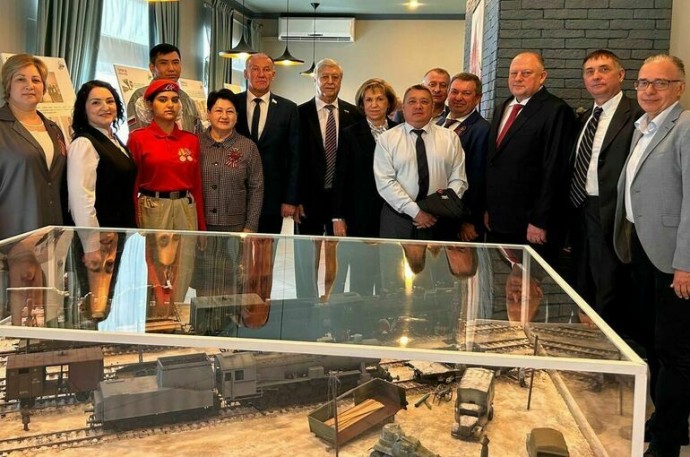 Ямальские депутаты провели парламентский урок «ГОРЕМ-36» в Тверской области