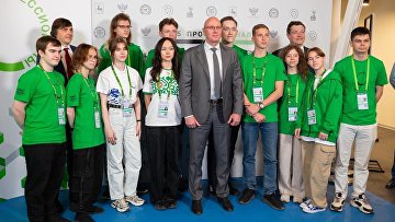 Вице-премьер рассказал про призы для победителей чемпионата "Профессионалы"