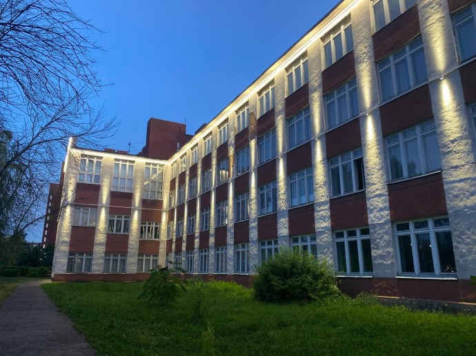Здание приемной комиссии вуза в Ярославле украсила архитектурная подсветка