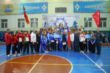 В Санкт-Петербурге завершились всероссийские соревнования МЧС России «Рождественские старты»