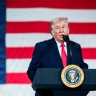 «Без нас им конец»: Трамп в ярости обозвал премьера Канады и его «приспешника» клоунами и пообещал крах