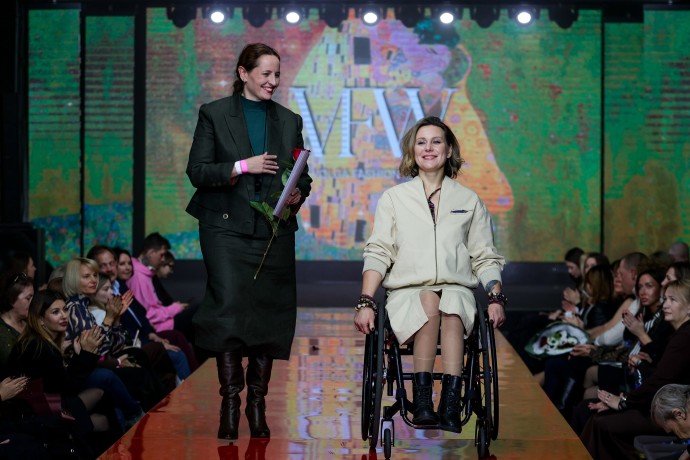 В СФ предложили ввести в колледжах спецкурс по пошиву адаптивной одежды В СФ предложили ввести в колледжах спецкурс по пошиву адаптивной одежды