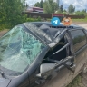 В Уфе водитель врезался в электроопору и опрокинул машину