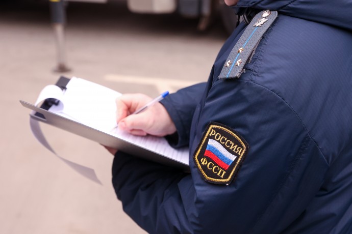 Запрет на выезд из РФ действует в рамках 9,5 млн исполнительных производств