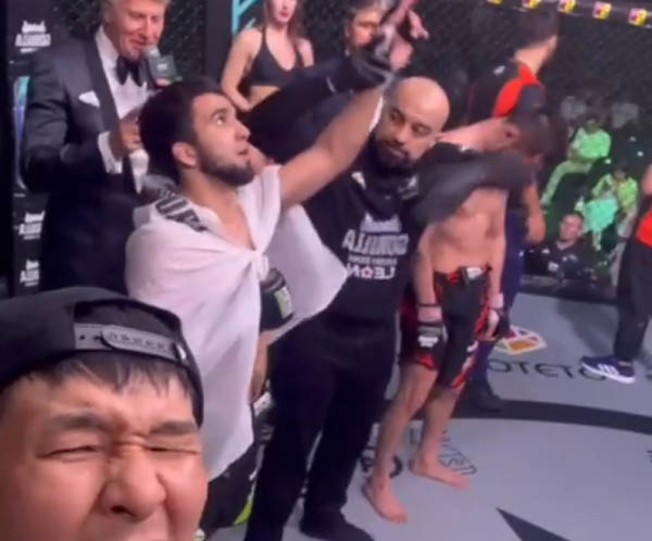 Боец из Бурятии стал чемпионом международного турнира по ММА