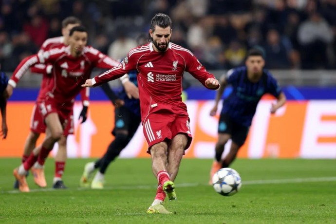 "Ливерпуль" без Салаха обыграл в Милане "Интер" в Лиге чемпионов "Ливерпуль" без Салаха обыграл в Милане "Интер" в Лиге чемпионов