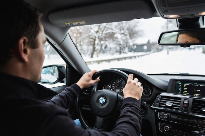 Раскрыты детали угона автомобиля с тремя детьми Раскрыты детали угона автомобиля с тремя детьми