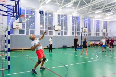 Стрельба из лука и командные виды спорта стали фаворитами мужчин — участников «Московского долголетия»