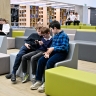 Более 80% родителей и педагогов поддерживают запрет телефонов на уроках в школах