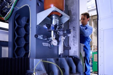 В Москве разработан новый комплекс автоматической обработки деталей авиадвигателей