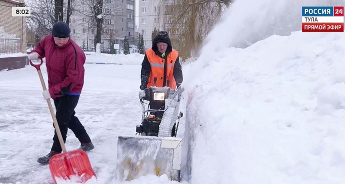 В Туле активно ликвидируют последствия снегопада
