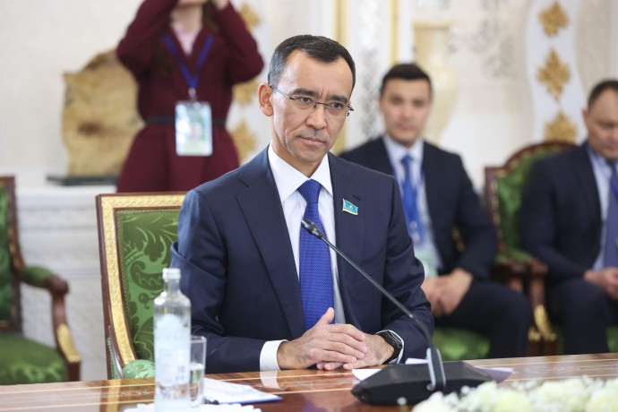 Ашимбаев: Сенат Казахстана намерен укреплять отношения с коллегами из РФ Ашимбаев: Сенат Казахстана намерен укреплять отношения с коллегами из РФ