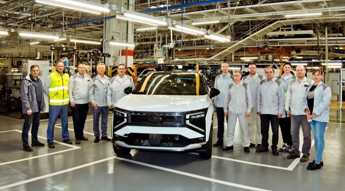 На «АвтоВАЗе» началась подготовка к сертификации кроссовера Lada Azimut На «АвтоВАЗе» началась подготовка к сертификации кроссовера Lada Azimut