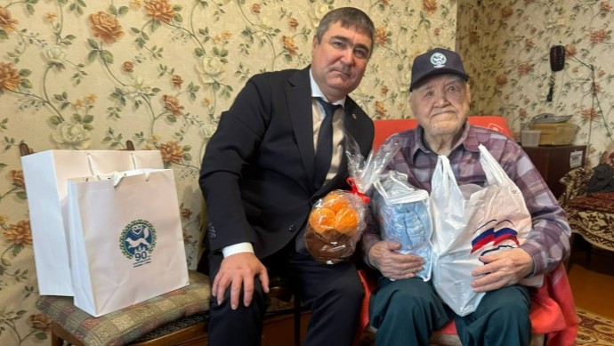 В Уфе наградили одного из старейших ветеранов Великой Отечественной войны