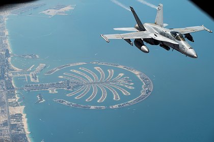 Военный истребитель США взорвался в аэропорту в Малайзии