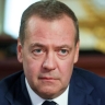 Медведев вспомнил антиутопию "1984", говоря о решении заблокировать Ормуз