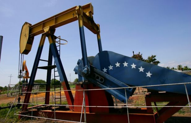 США и Венесуэла согласовали программу сотрудничества в сфере энергетики