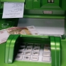 Снимать наличные с карточек придется по новым правилам