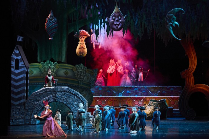 «Щелкунчику» - 133: как родина самого новогоднего балета готовится к масштабной реставрации