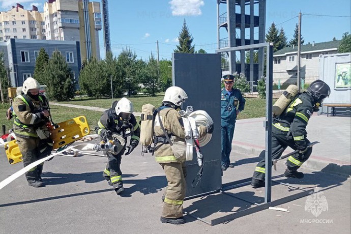 В Орловской области выбрали лучшее звено газодымозащитной службы
