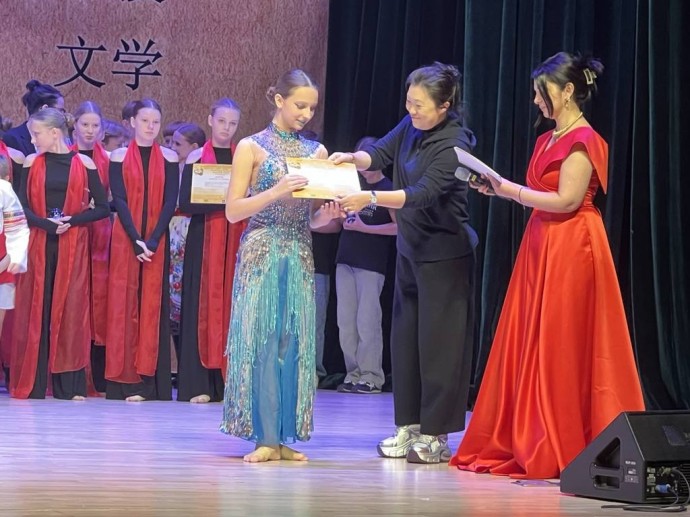 Овации в Китае. Белгородская школьница стала победителем международного фестиваля Овации в Китае. Белгородская школьница стала победителем международного фестиваля