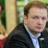 Депутат Говырин указал на важность закона о гарантиях для совмещающих две работы россиян